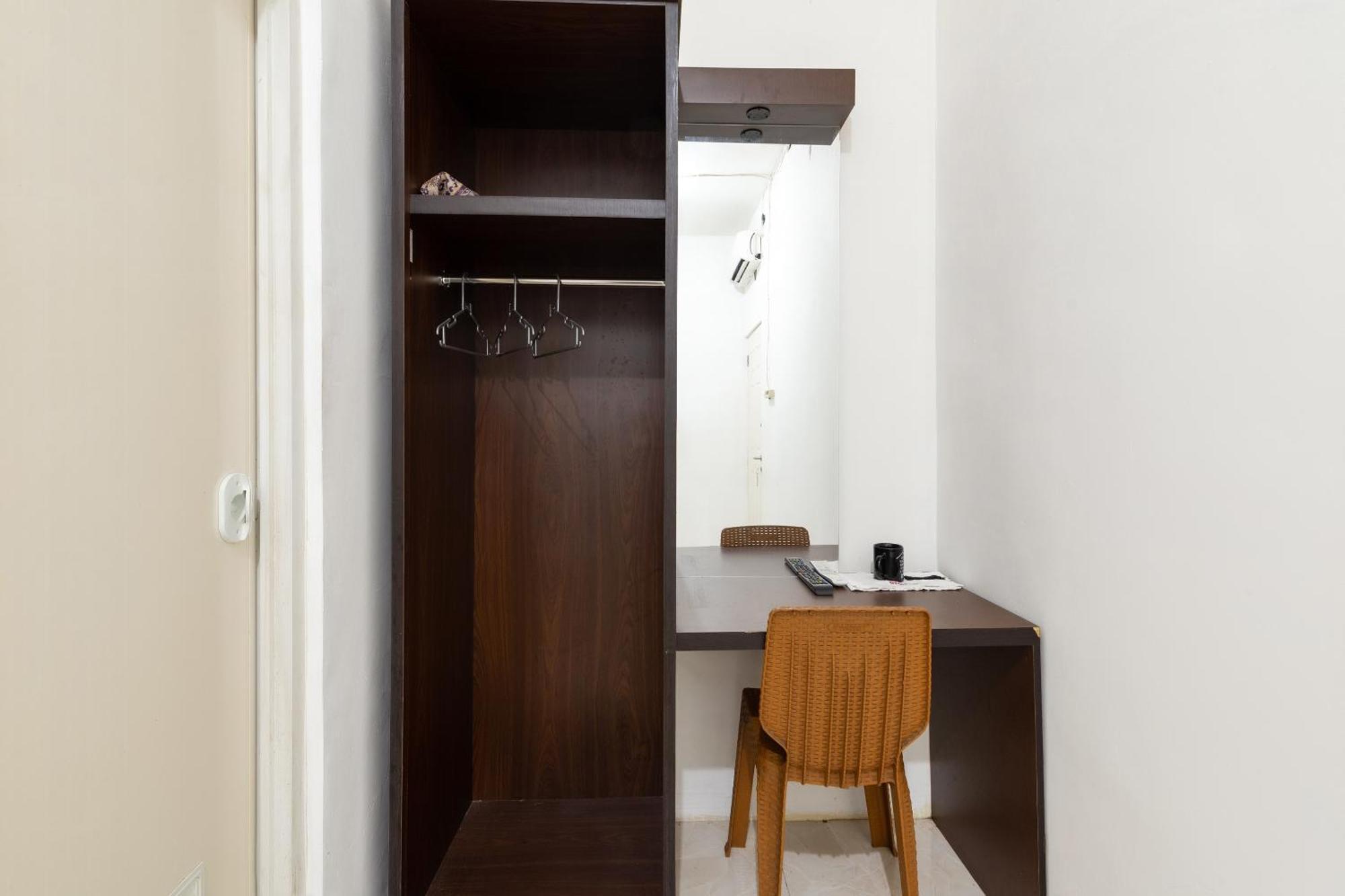Oyo Life 2108 Griya Aisyah Residence Surabaya Eksteriør bilde
