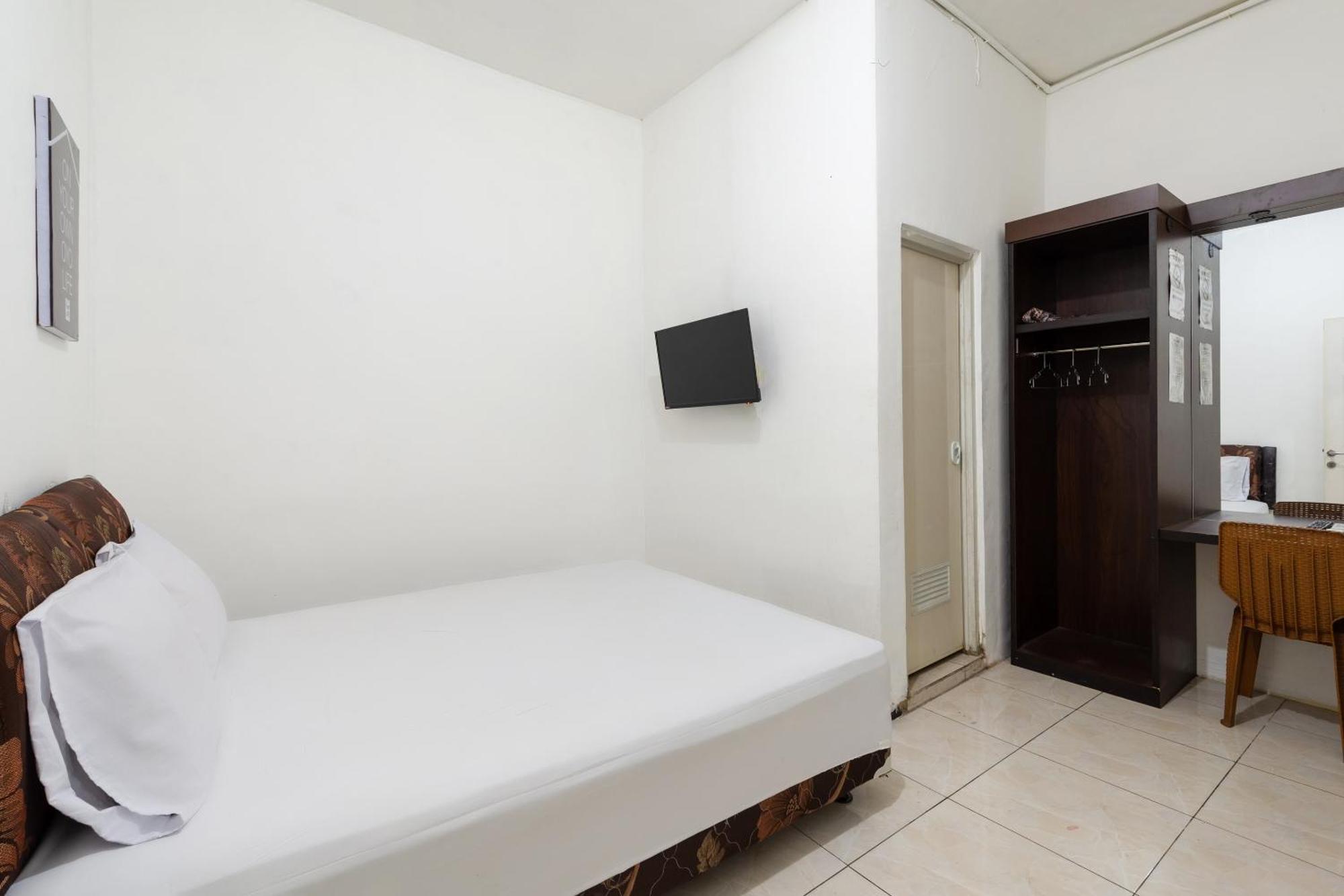 Oyo Life 2108 Griya Aisyah Residence Surabaya Eksteriør bilde